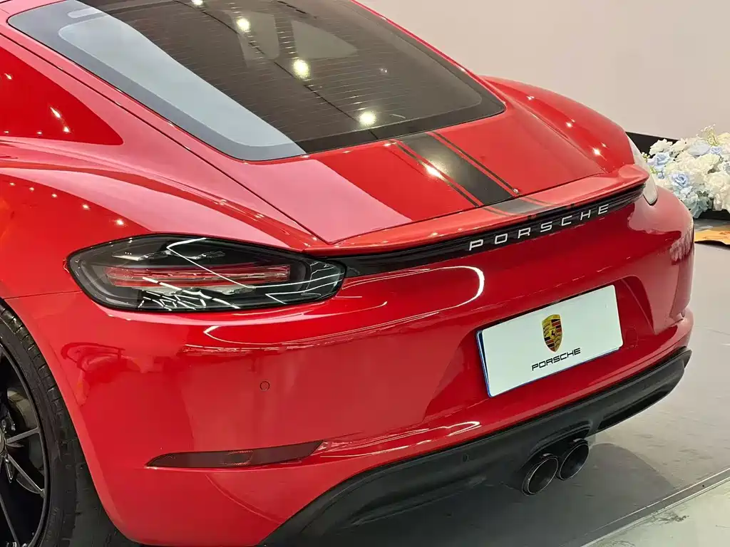 Porsche 718 2018 Cayman 2.0T