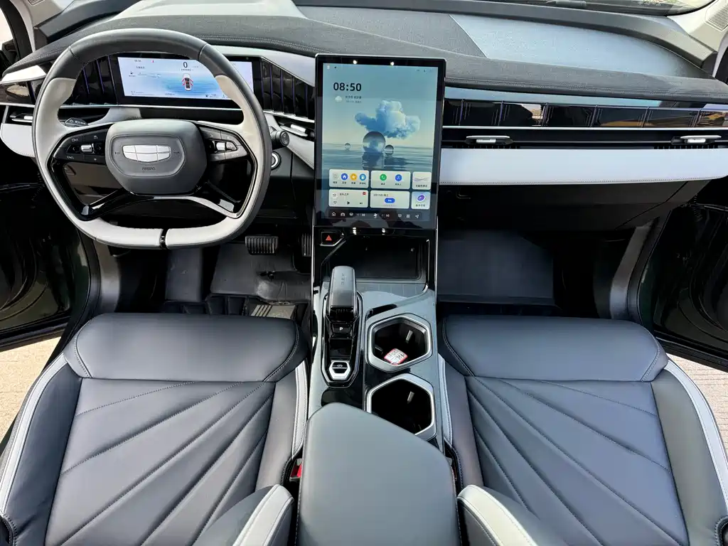 GEELY AUTOMOBILE BOYUE L