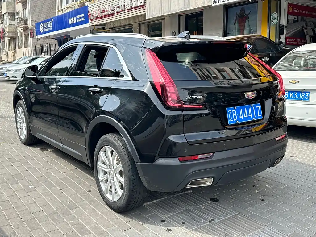 Cadillac XT4 — миниатюра 3