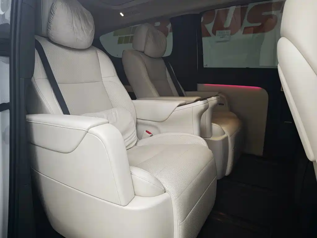 Li Auto Li MEGA — миниатюра 11