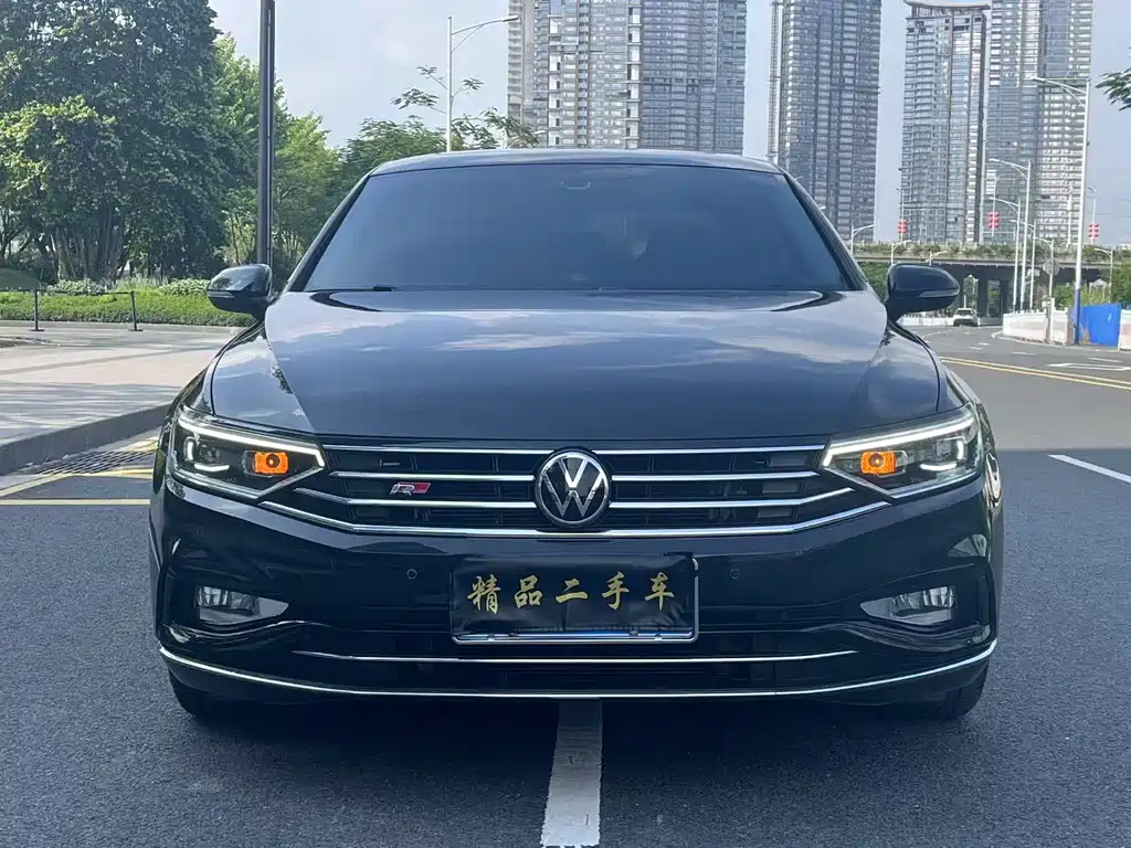 Volkswagen Magotan 2021 330TSI DSG 30