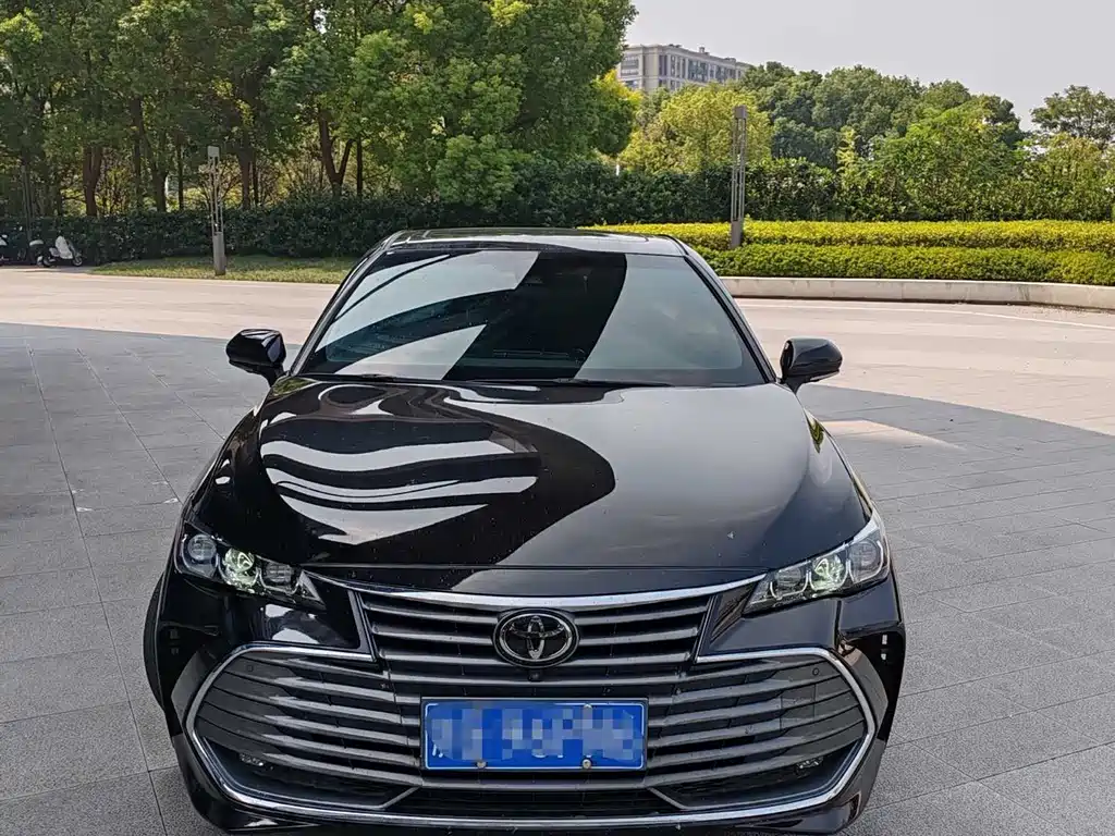 Toyota Avalon — миниатюра 2