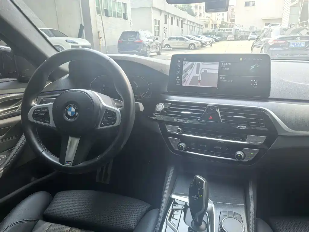 BMW 5 Series (Import) — миниатюра 10