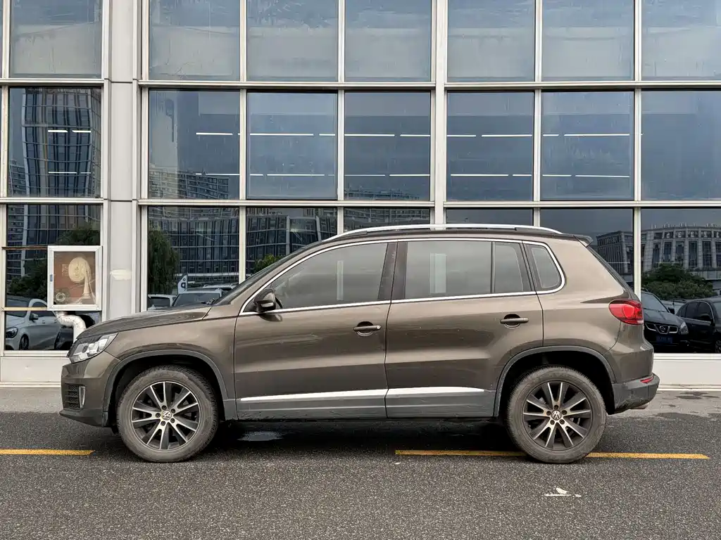 Volkswagen Tiguan 2013 1.8TSI AT Luxury