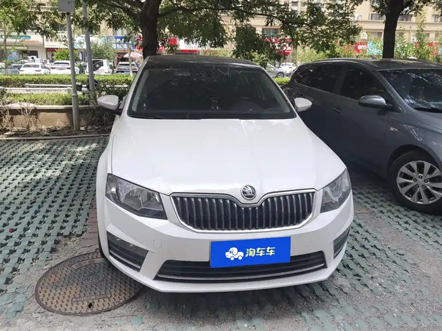 Skoda Octavia 2017 1.6L AT