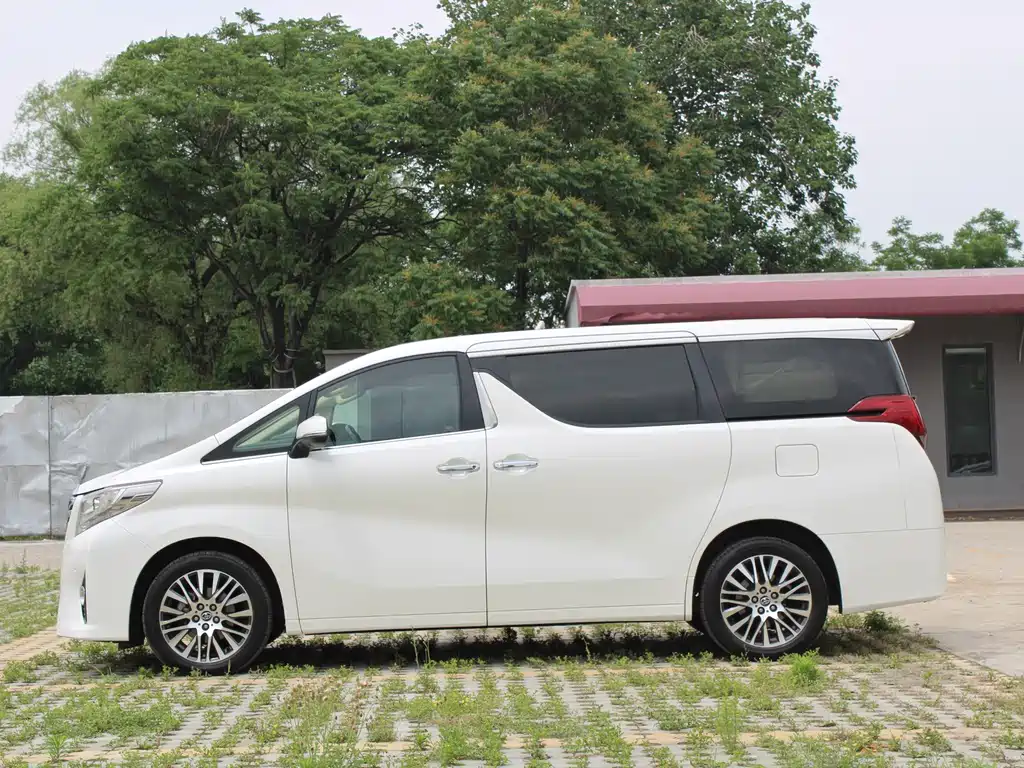 Toyota Alphard 2015 3.5L Luxury