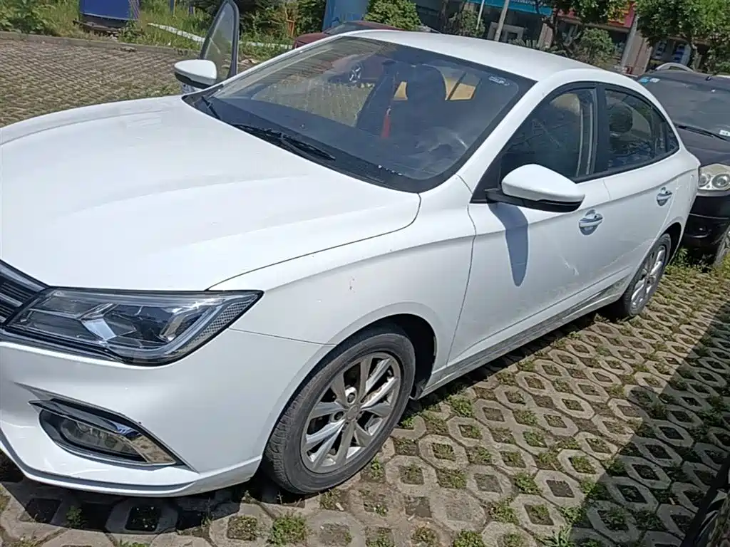 Roewe i5 2021