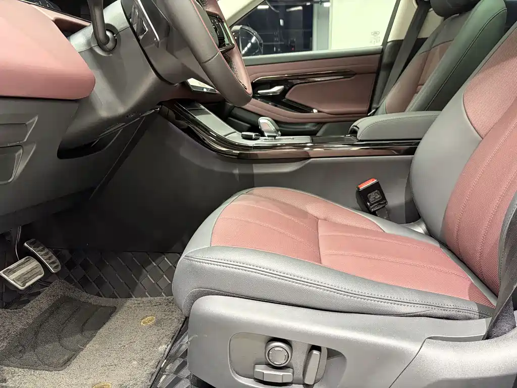 Land Rover Range Rover Evoque 2024 L SE
