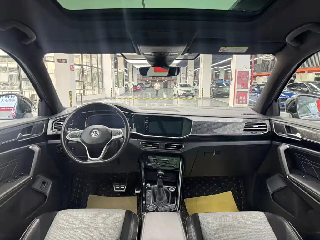 Volkswagen X — миниатюра 4