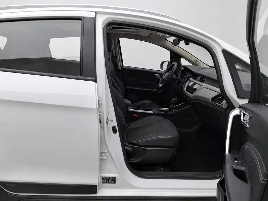 Geely Vision X3 — миниатюра 23