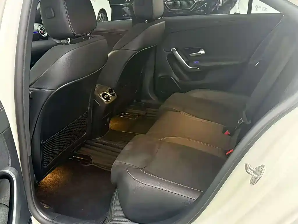 Mercedes-Benz A-Class — миниатюра 5