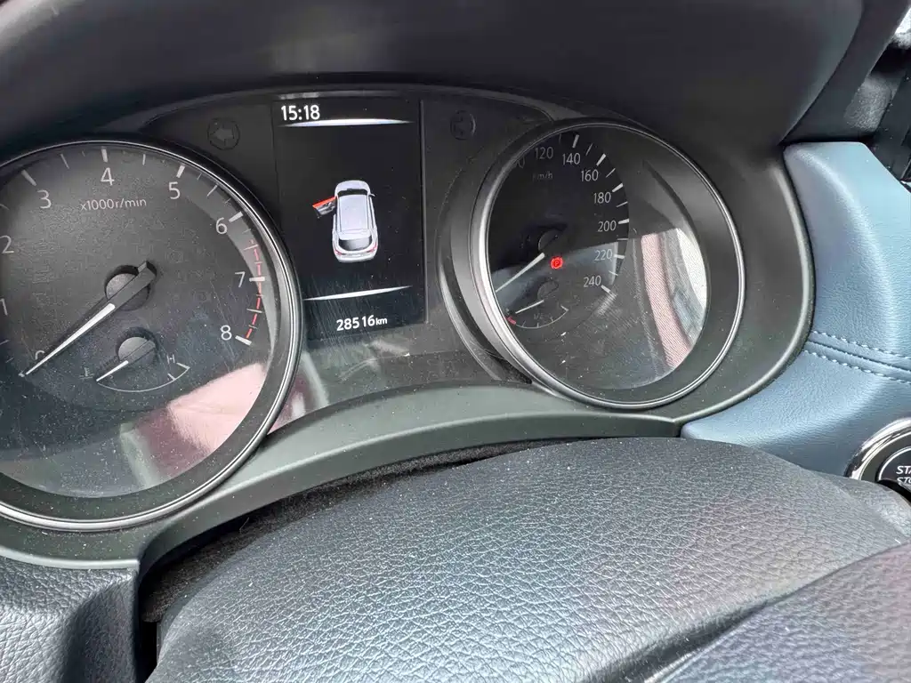 Nissan Qashqai — миниатюра 8