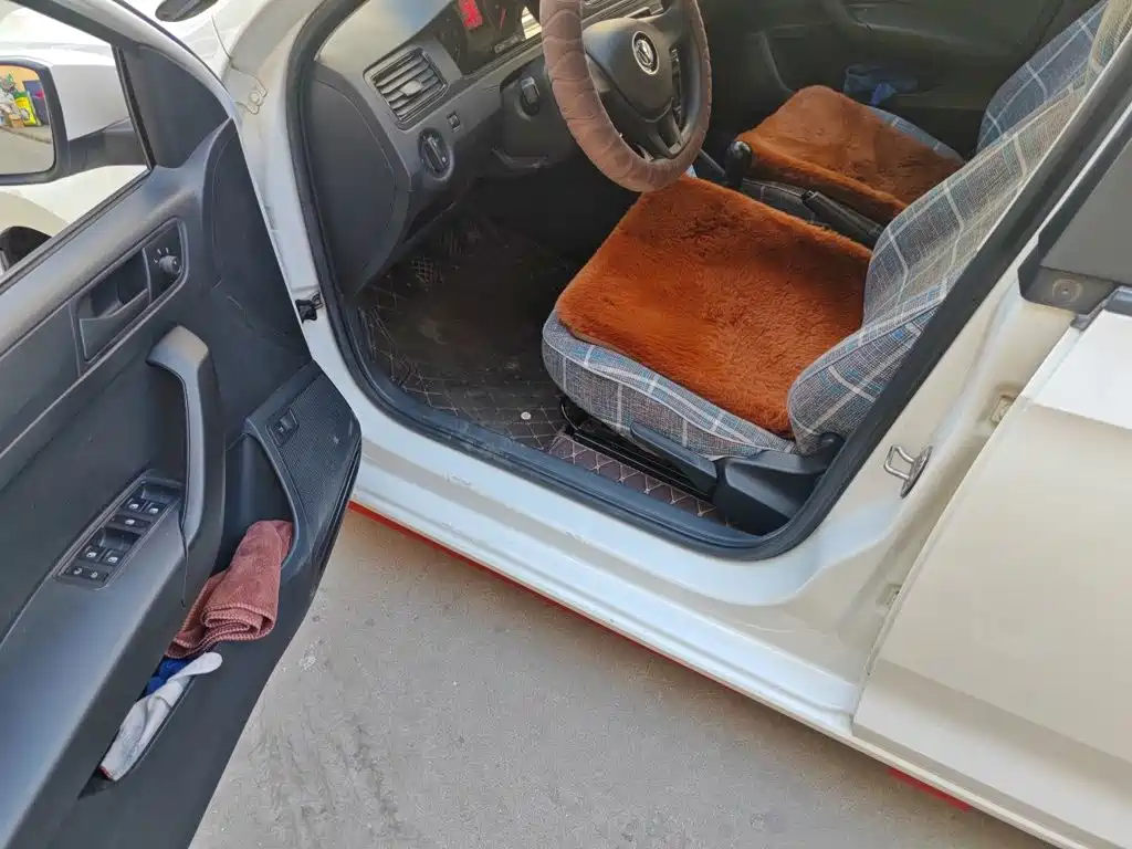 Volkswagen Santana — миниатюра 14