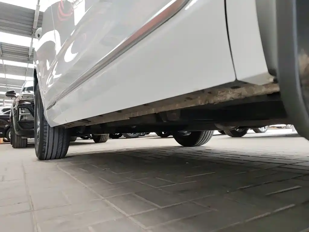 Hongqi Hongqi HS3 — миниатюра 21
