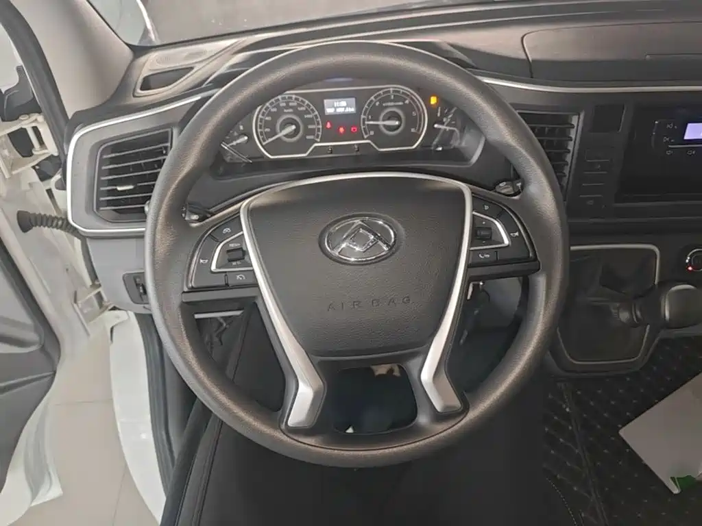 MAXUS V80 — миниатюра 11