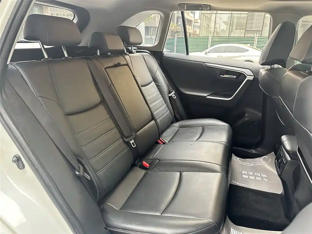 TOYOTA RAV4 RONGFANG