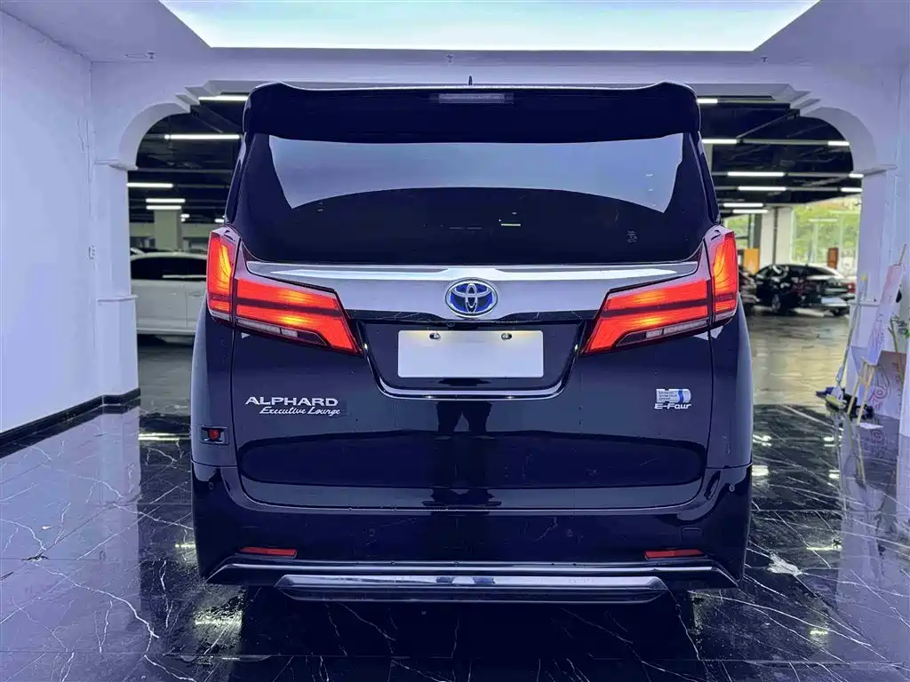 Toyota Alphard — фотографии объявления, Фото 22