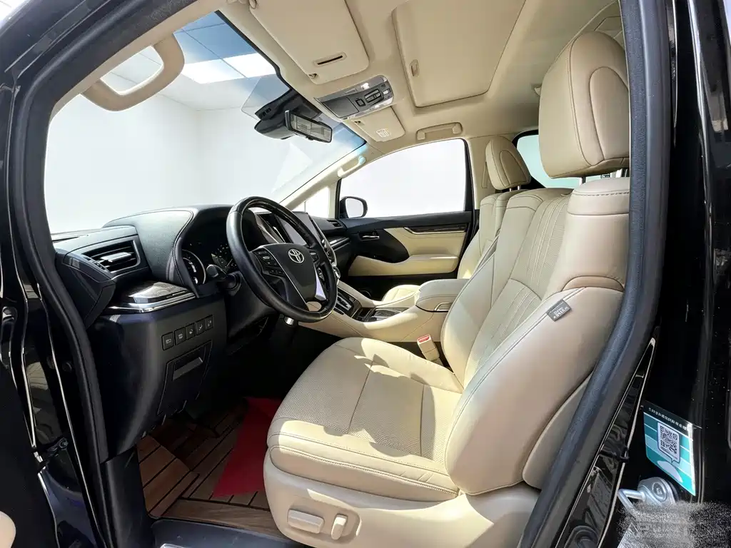 Toyota Alphard — фотографии объявления, Фото 9