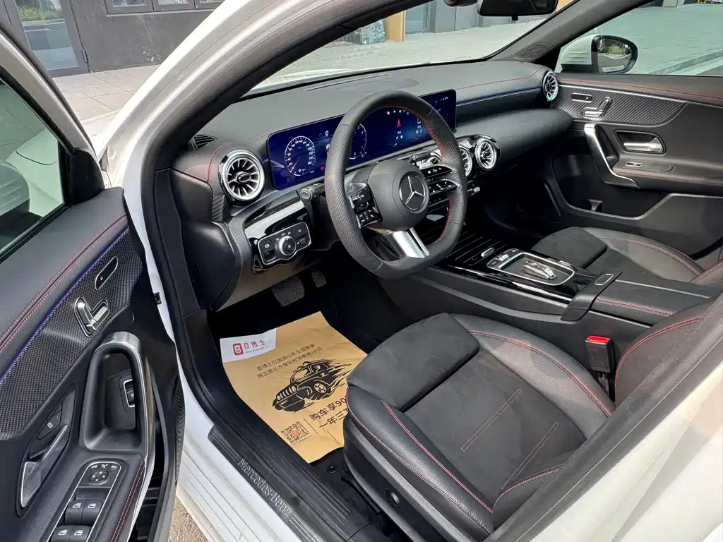 Mercedes-Benz A-Class — миниатюра 6