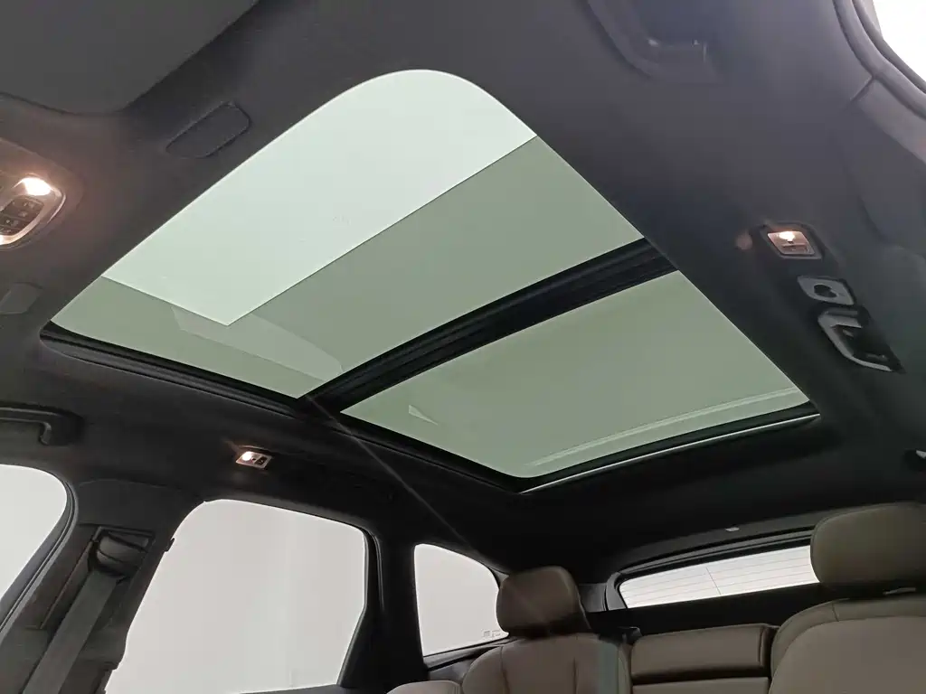 Volvo XC60 — миниатюра 13
