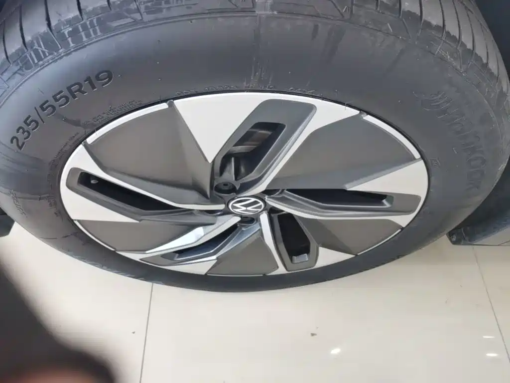 Volkswagen ID.4 Crozz — миниатюра 23