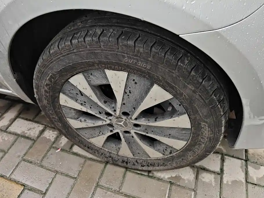 Mercedes-Benz Vito — миниатюра 6
