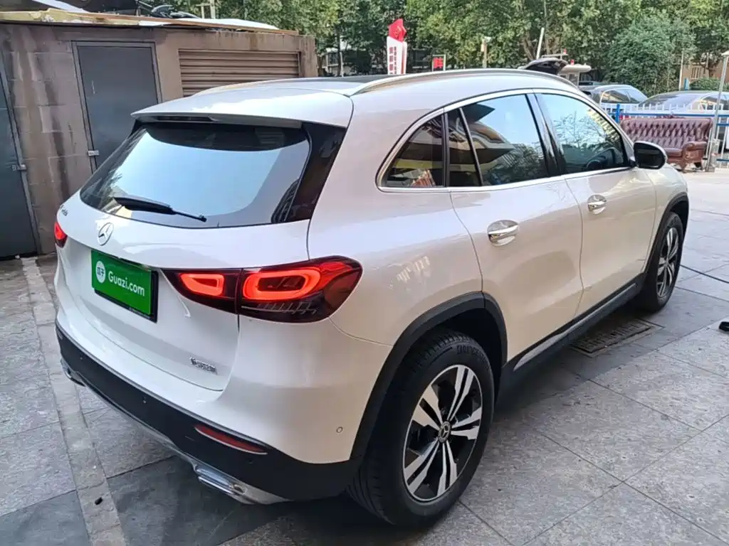 Mercedes-Benz GLA — миниатюра 7