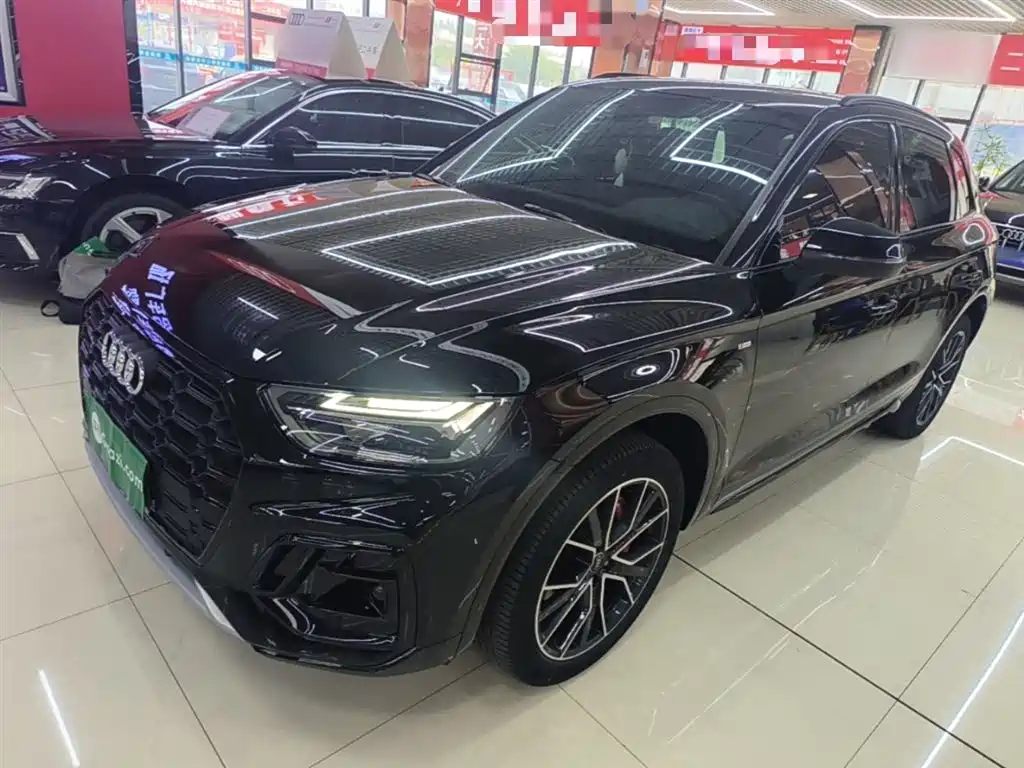 Audi Q5L 2025 40 TFSI Luxury