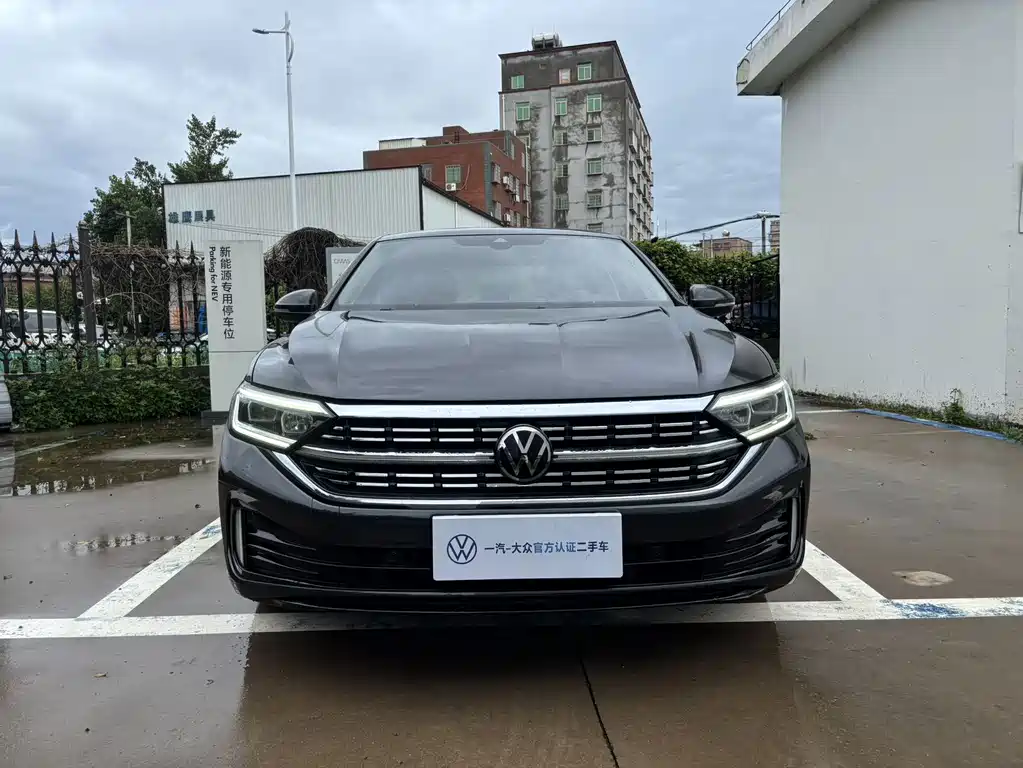 Volkswagen Sagitar — миниатюра 2