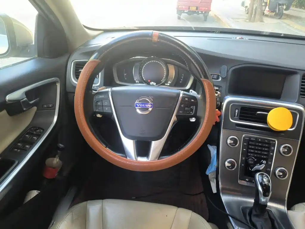 Volvo V60 — миниатюра 11