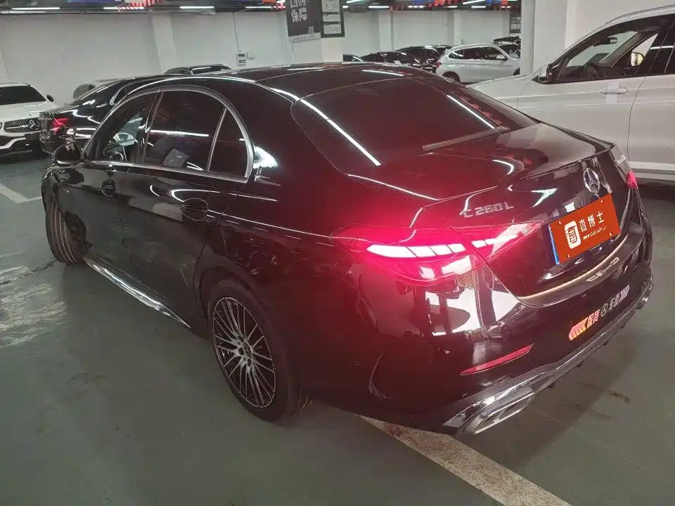 Mercedes-Benz C-Class — миниатюра 7