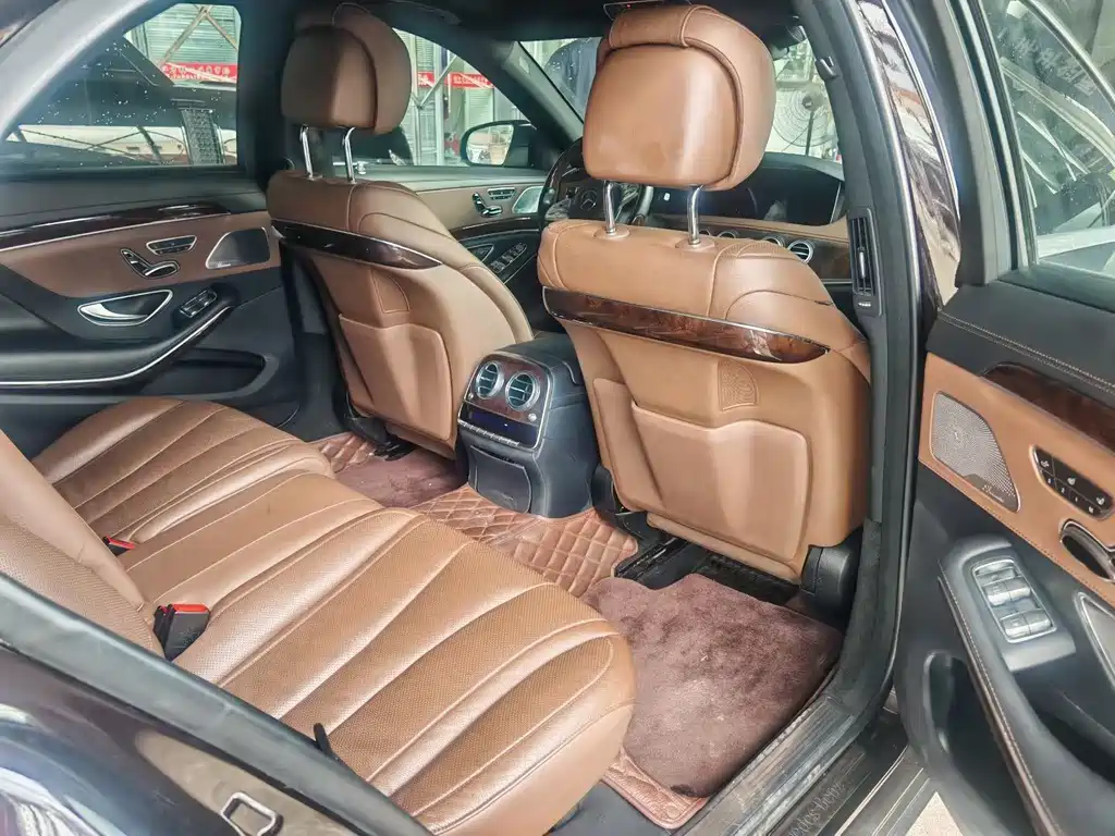 Mercedes-Benz S-Class — миниатюра 8