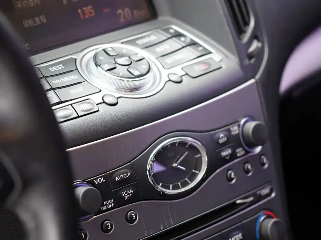Infiniti G — миниатюра 10