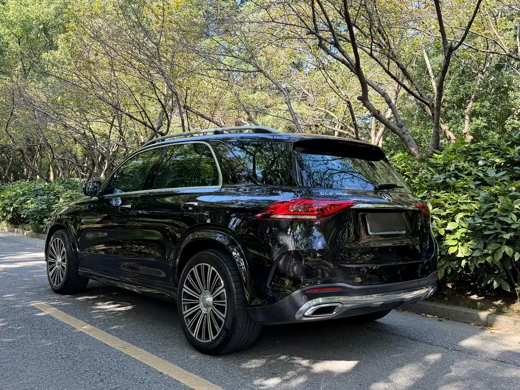 Mercedes-Benz GLE (Import) — миниатюра 15