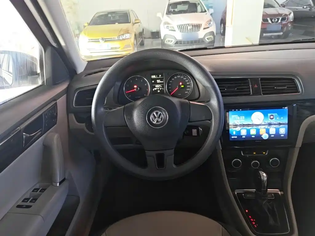Volkswagen Gran Lavida — миниатюра 11