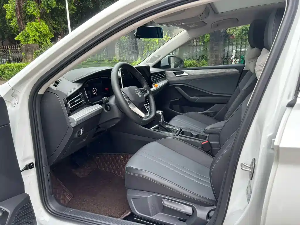 Volkswagen Sagitar — миниатюра 4