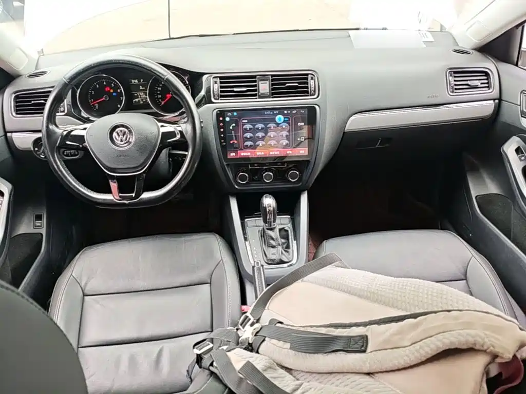 Volkswagen Sagitar — миниатюра 10