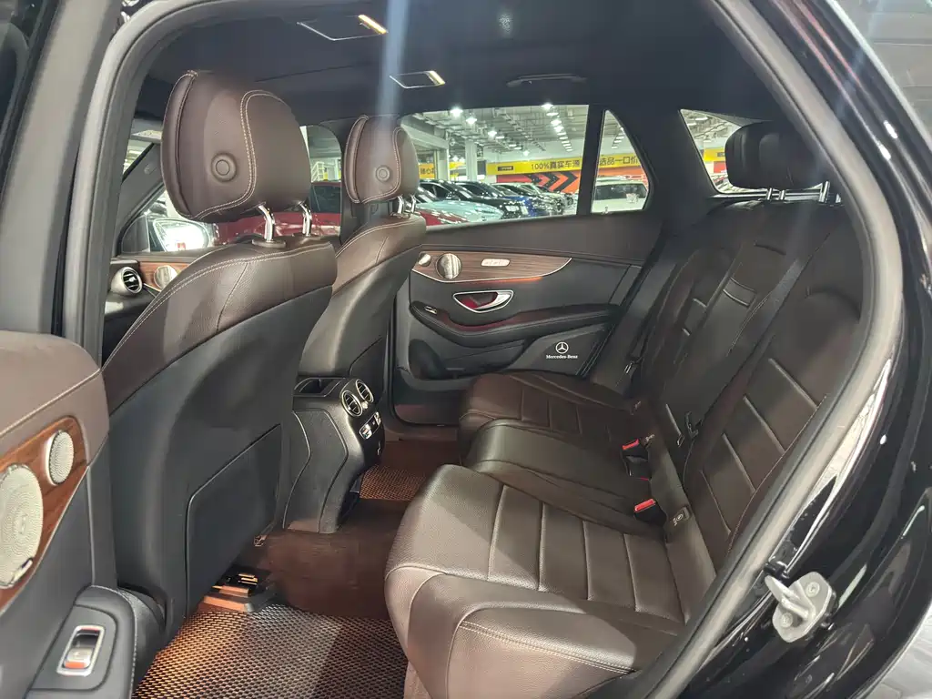 Mercedes-Benz GLC — миниатюра 8