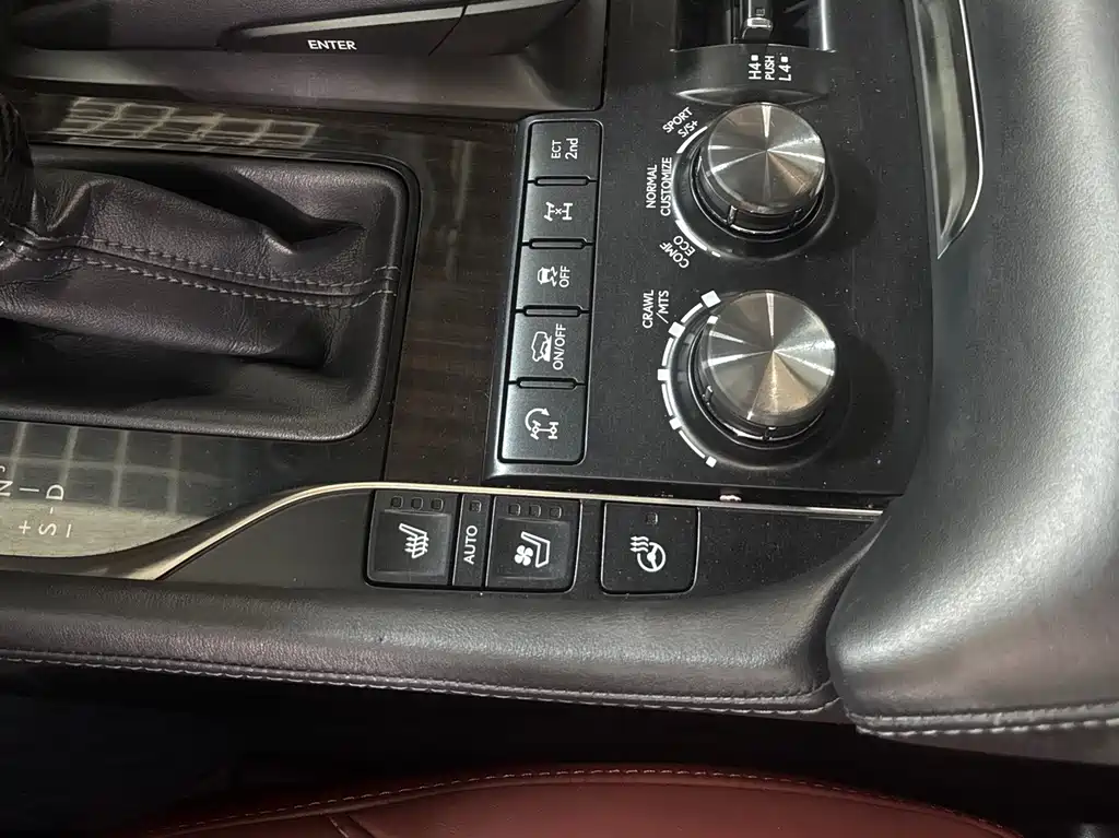Lexus LX — фотографии объявления, Фото 12