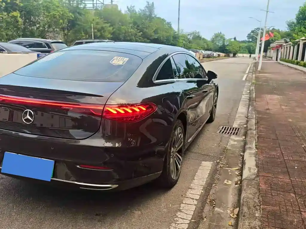Mercedes-Benz EQS — миниатюра 6