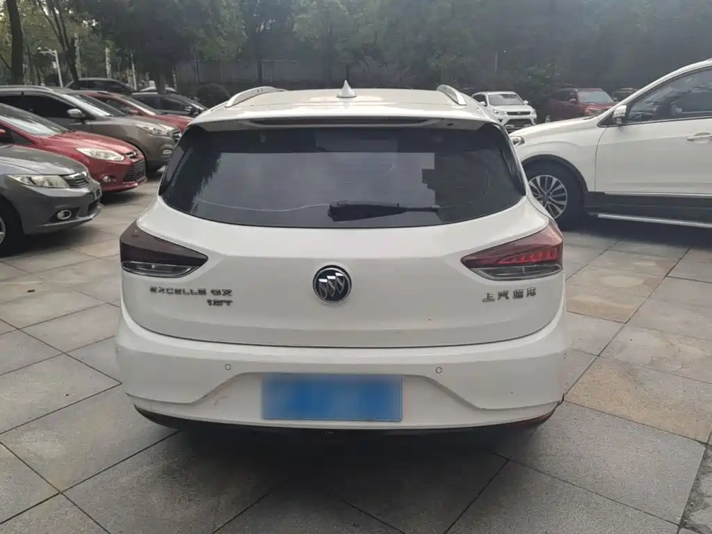 Buick Excelle — миниатюра 6
