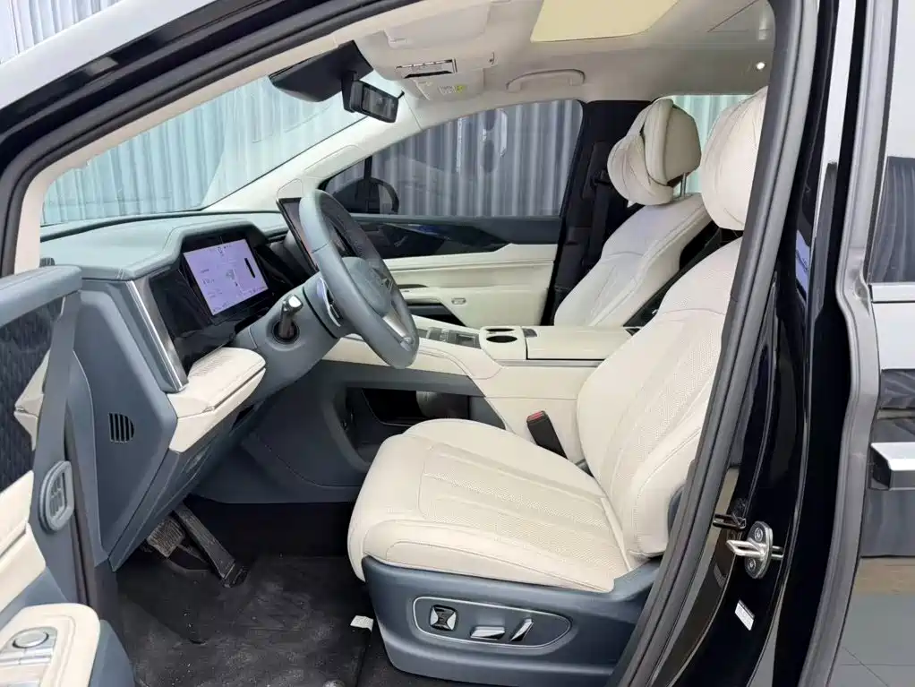 BYD Xia — миниатюра 7