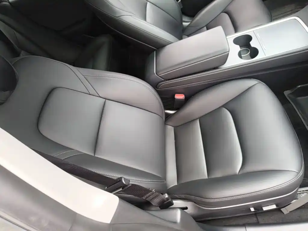 Tesla Model 3 — миниатюра 25