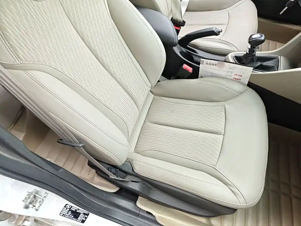 Buick Excelle — миниатюра 25