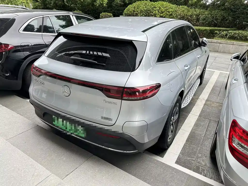 Mercedes-Benz EQC — миниатюра 3