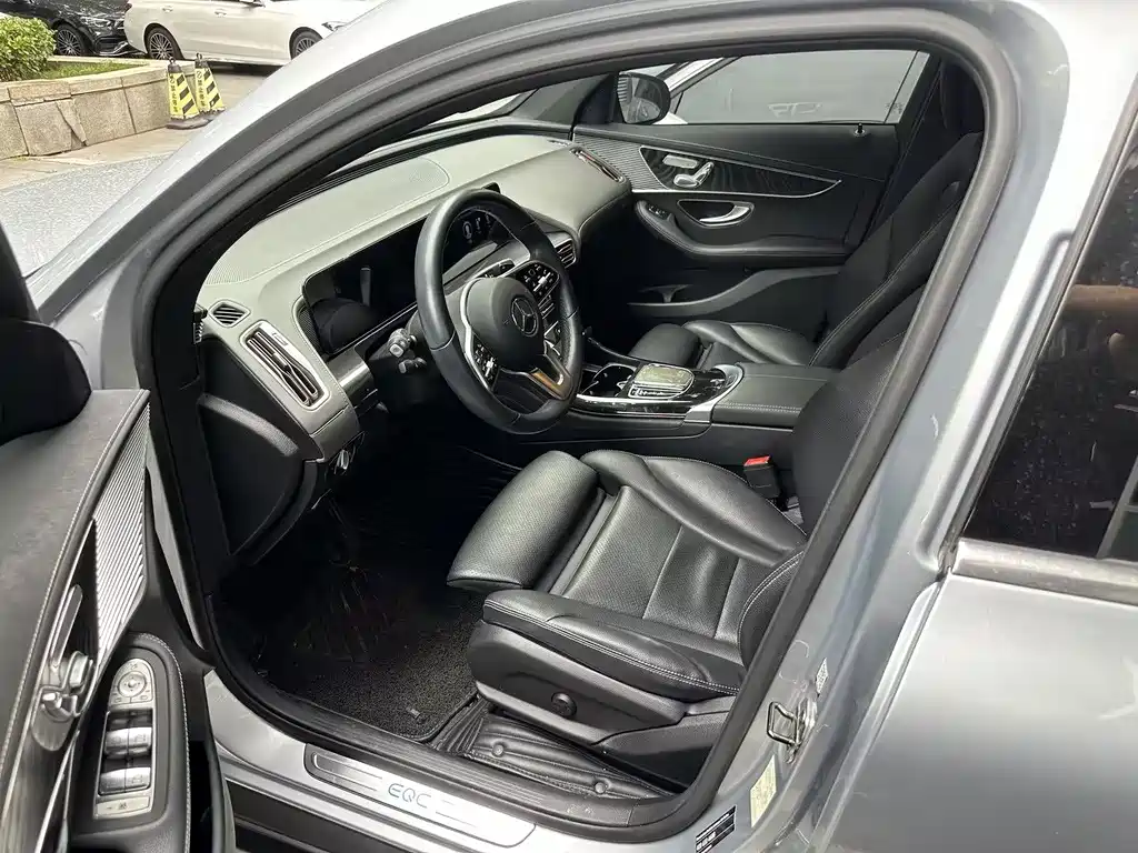 Mercedes-Benz EQC — миниатюра 6