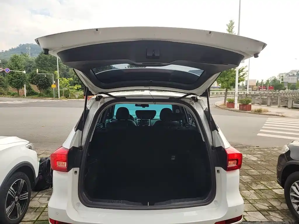 Haval M6 — миниатюра 19
