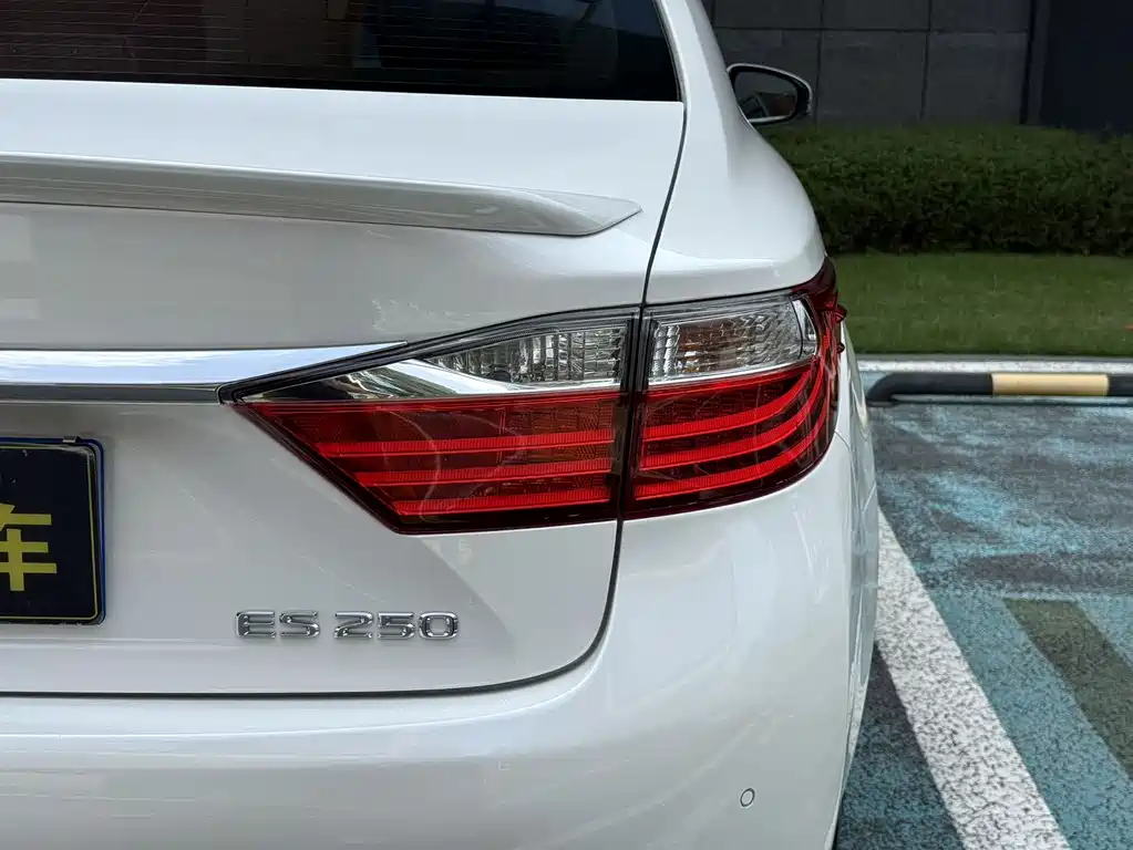 Lexus ES 2014 250 Elite