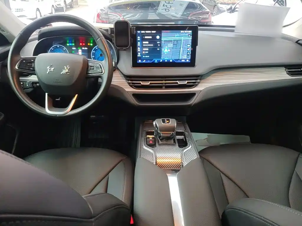 Hongqi Hongqi E-QM5 — миниатюра 10