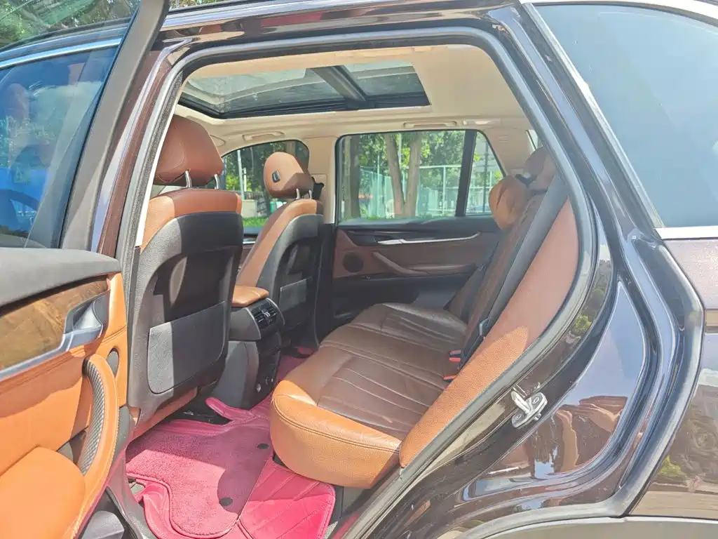 BMW X5 (Import) — миниатюра 12